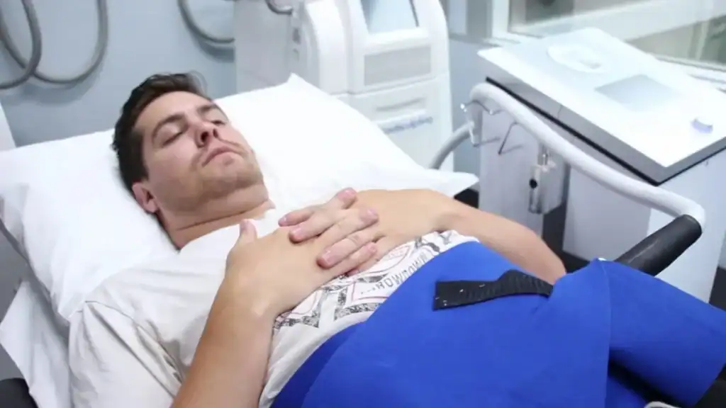 Transforming Bodies: Celebrity Success Stories and the Truth Behind Body Contouring 2 Image of male having body contouring Banbury treatment