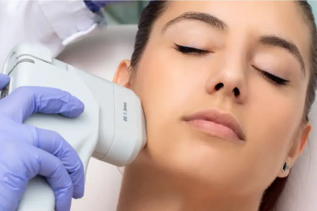 Discover the Perfect Duo: Morpheus8 and HIFU 2 Image of Morpheus8 And HIFU Combined with Lipo 360 Banbury